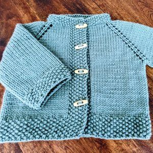 Seamless Handknitted Green Baby Jacket Vest Cardigan with wooden buttons